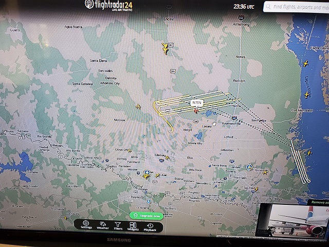 Screenshot of aircraft on Flight Tracker