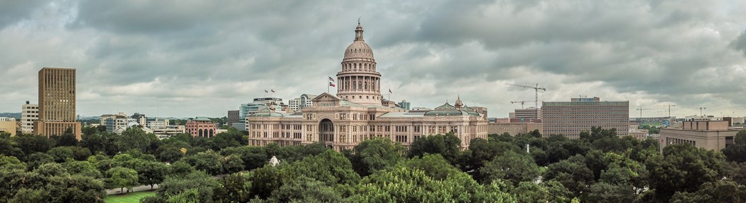 Picture of front of Texas capitol